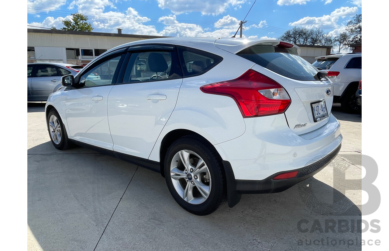 04/2013 Ford Focus TREND FWD LW MK2 5D Hatchback White 2.0L