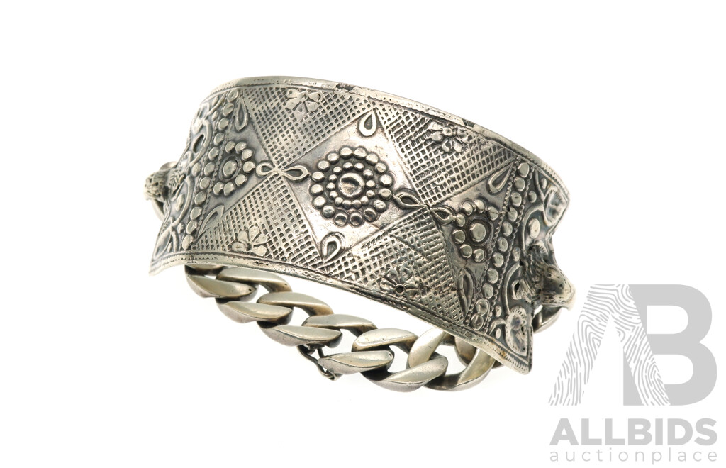 Vintage Sterling Silver (800) Patterned Cuff Bracelet, 21cm, 55.43 Grams