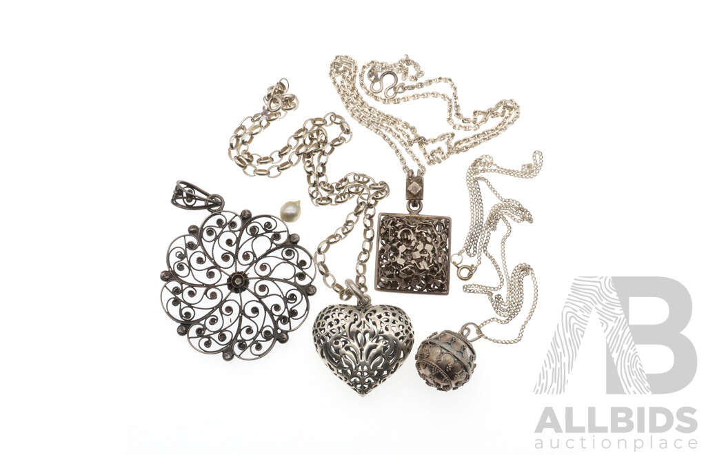 Collection of Beautiful Sterling Silver Vintage Pendants and Chains, Including Filigree Puffy Heart and FW Pearl Set Mandala Pendant, 83.30 Grams