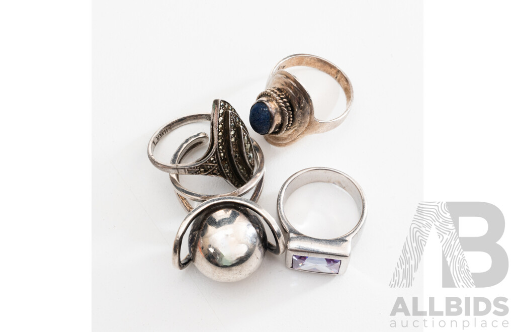 Collection of (4) Vintage Sterling Silver Rings, Including Interesting Ball Ring, Sizes M-P, 30.78 Grams