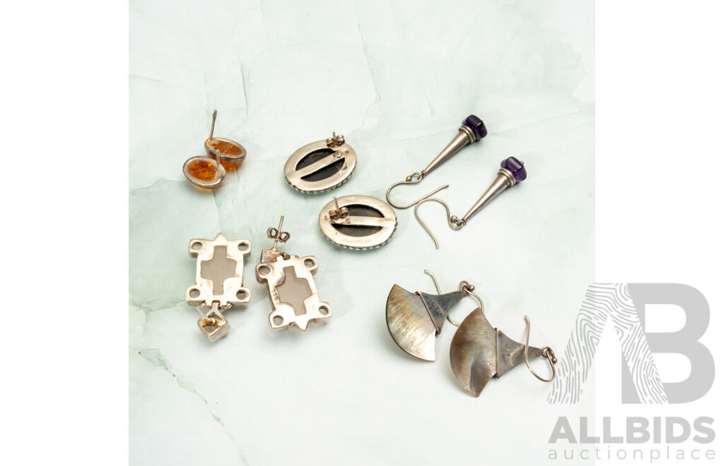 Collection of (5) Pairs of Gemstone Set Earrings, Including Amber, Peridot, Rose Quartz, Amethyst & Onyx, 34.90 Grams