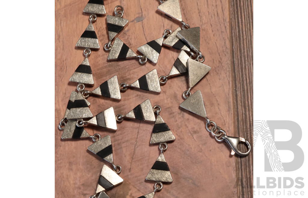 Sterling Silver Vintage Unique Onyx Inlaid Triangular Link Necklace, 50cm, 43.51 Grams