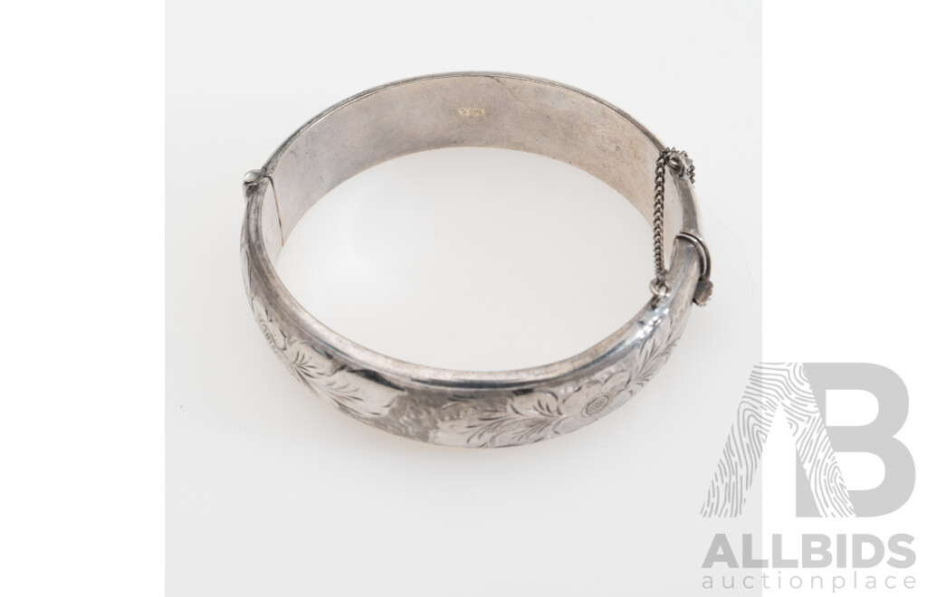 HS Ltd Birmingham Vintage Sterling Silver Floral Motif Hinged Bangle, 60mm Diameter, 33.78 Grams