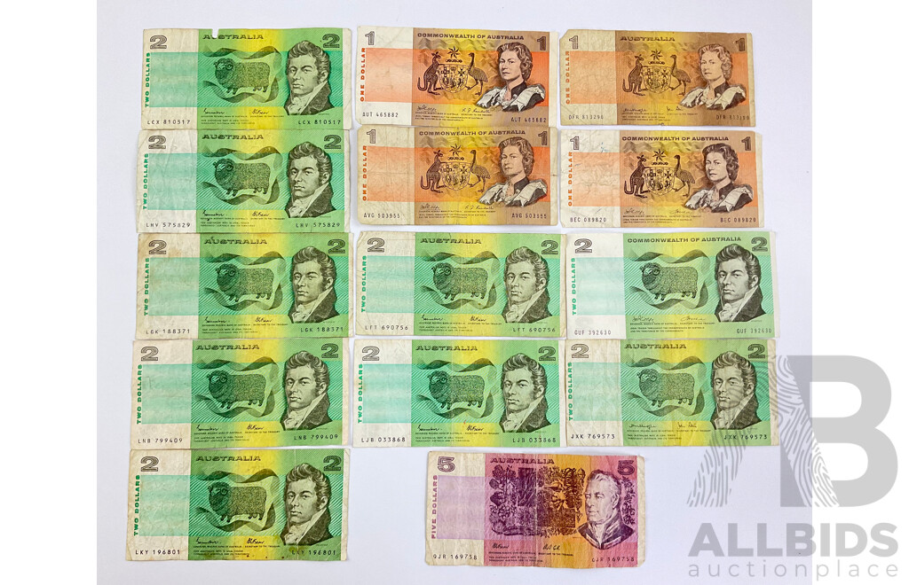 Australian Paper Banknotes Including Five Dollars 1991 R213 Fraser/Cole, Two Dollars 1985 R89 Johnston/Fraser, 1979 R87 Knight/Stone, 1972 R84 COA Phillips/Wheeler......
