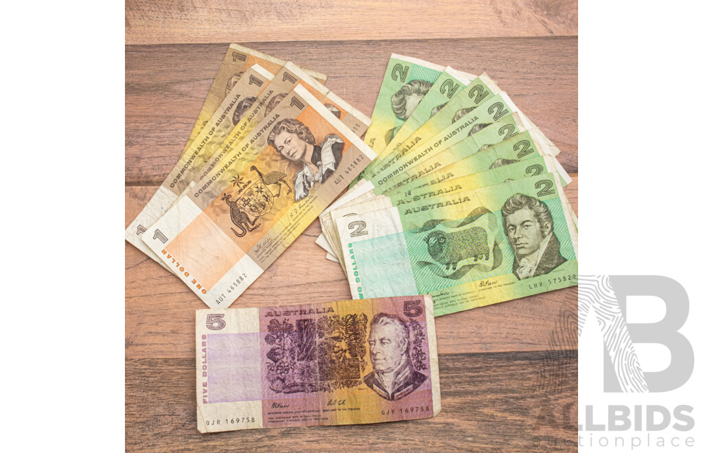 Australian Paper Banknotes Including Five Dollars 1991 R213 Fraser/Cole, Two Dollars 1985 R89 Johnston/Fraser, 1979 R87 Knight/Stone, 1972 R84 COA Phillips/Wheeler......