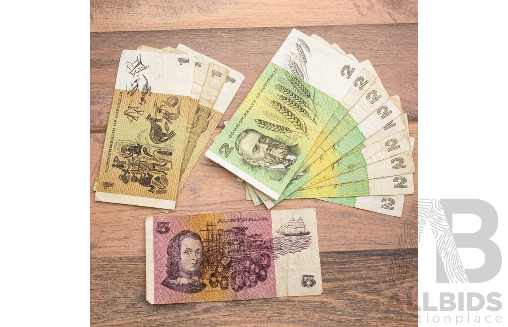 Australian Paper Banknotes Including Five Dollars 1991 R213 Fraser/Cole, Two Dollars 1985 R89 Johnston/Fraser, 1979 R87 Knight/Stone, 1972 R84 COA Phillips/Wheeler......