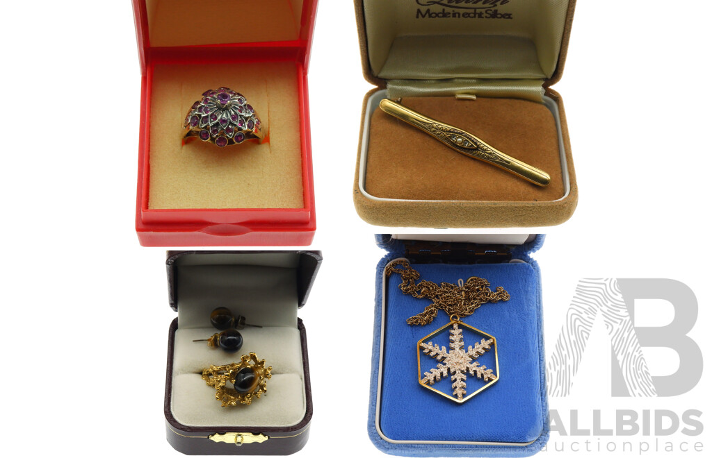 Collection of Vintage Gold Plated Jewellery Items in Original Boxes Included Sterling Silver Franklin Mint 'The Snow Crystal' Pendant