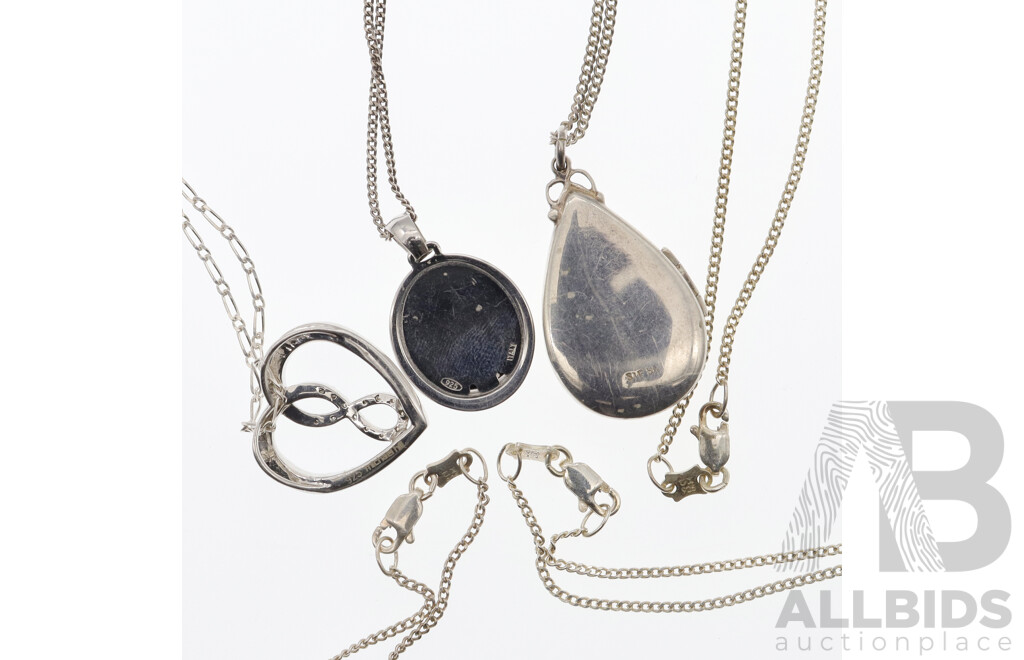 Sterling Silver Pendant & Chains Collection Including Vintage Pear Shaped Locket, Total Weight 25.75 Grams