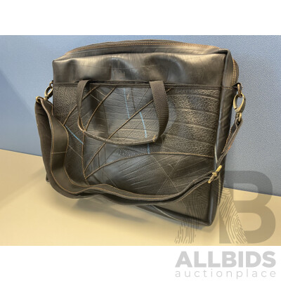 L100 - Upcycled Tyre Tube Laptop Bag