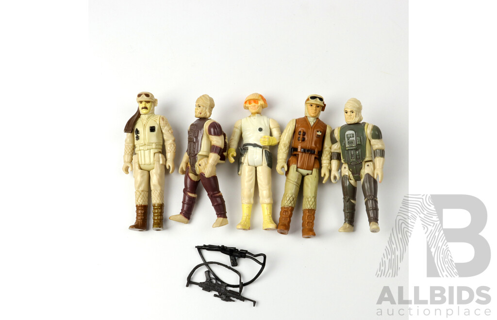 Collection Vintage Star Wars Figures Comprising Two Dengar Figures, Rebel Commander,1980, Hoth Rebel Trooper & Cloud Car Pilot 1981,