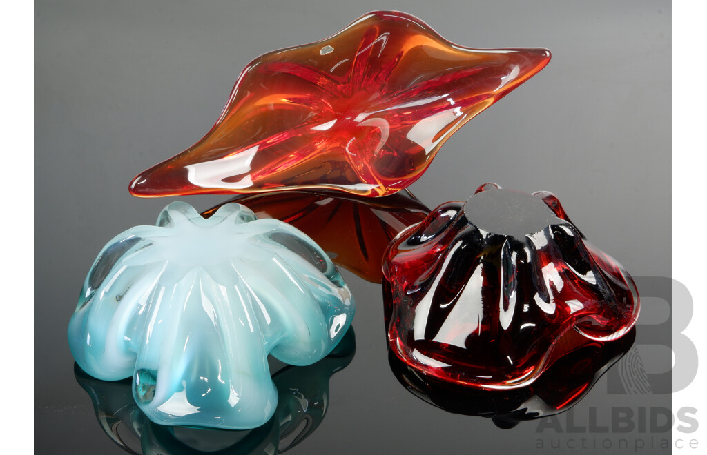 Collection Three Mid Century Glass Pieces of Organic Form Including Red Lips Form Example and More