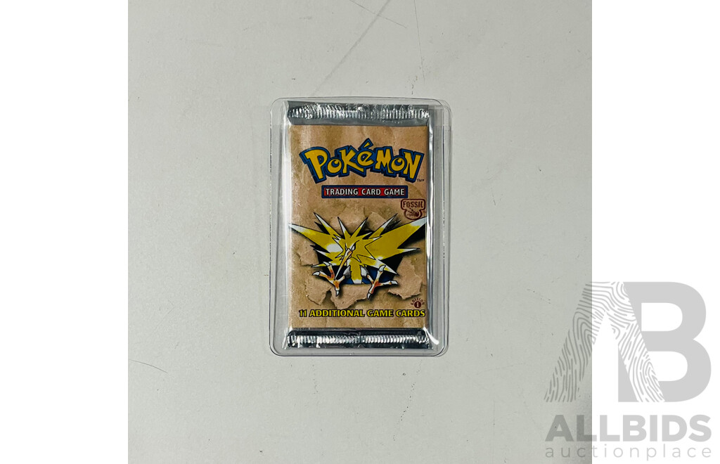 Pokemon TCG 1st Edition Fossil 11 Card Booster Pack with Zapdos Art