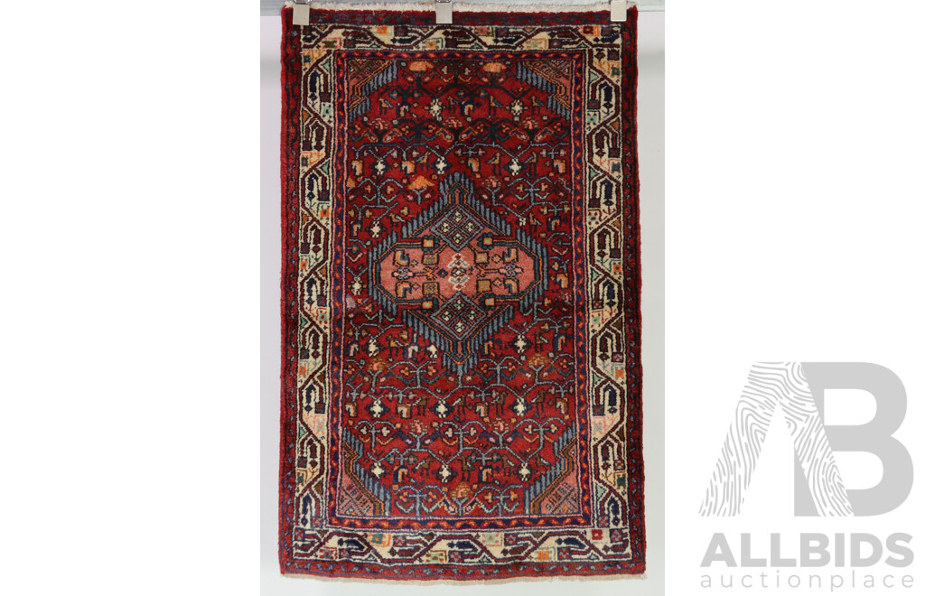 Hand Knotted Persian Hamadan Wool Rug