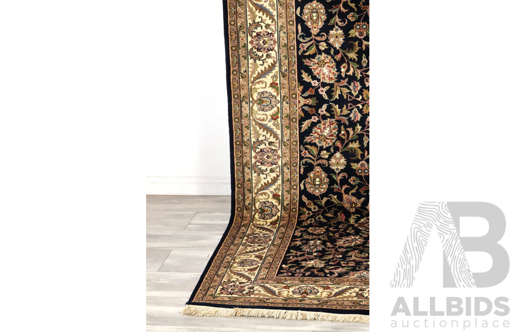 Hand Knotted Persian Thick Wool Carpet with Curvilinear Foliate Design