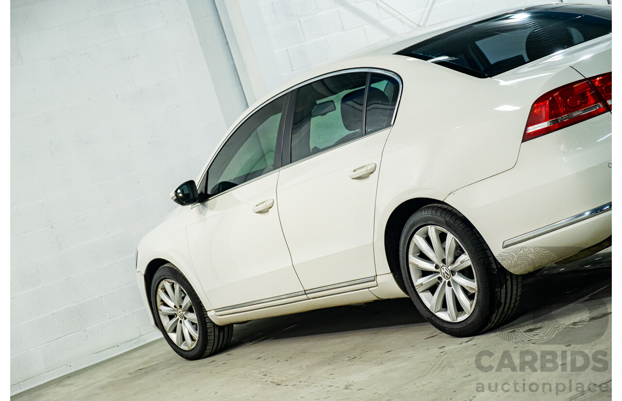 10/2014 Volkswagen Passat 118 TSI 3C MY14 4d Sedan White Turbo 1.8L