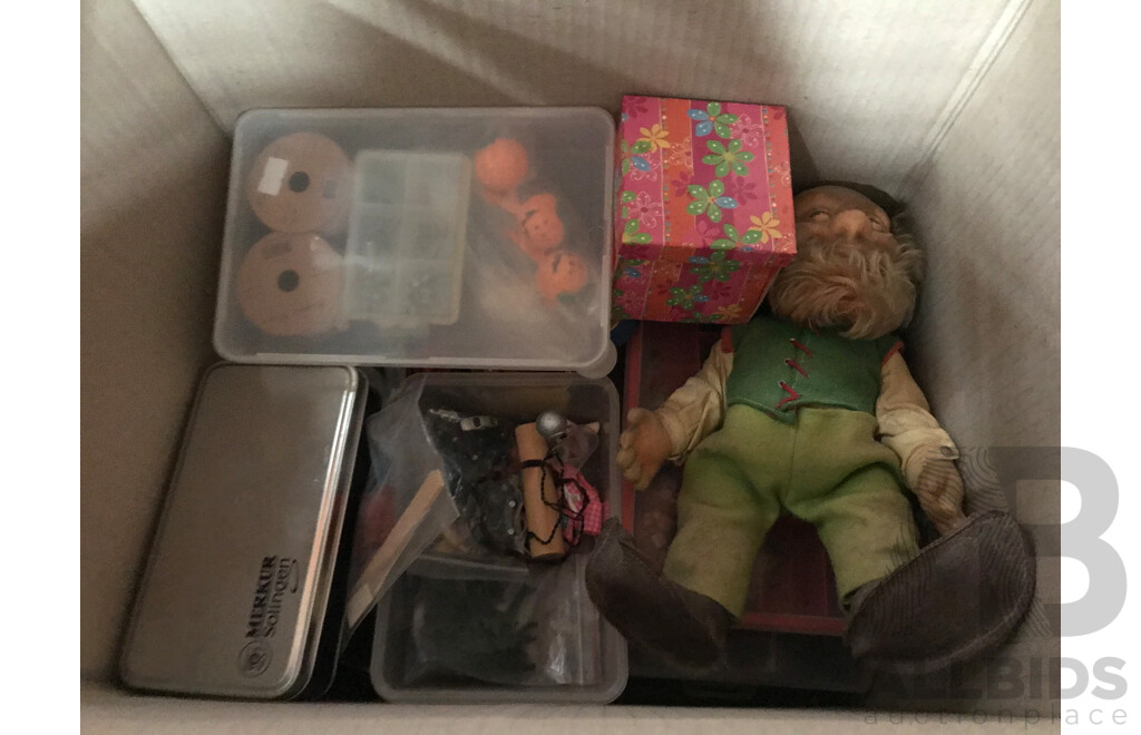 Pallet Lot of Assorted Arts & Crafts Items, Dolls & Dollhouse Furniture, Decorations, and More