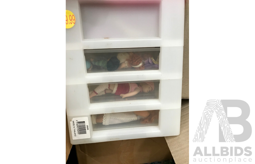 Pallet Lot of Assorted Arts & Crafts Items, Dolls & Dollhouse Furniture, Decorations, and More