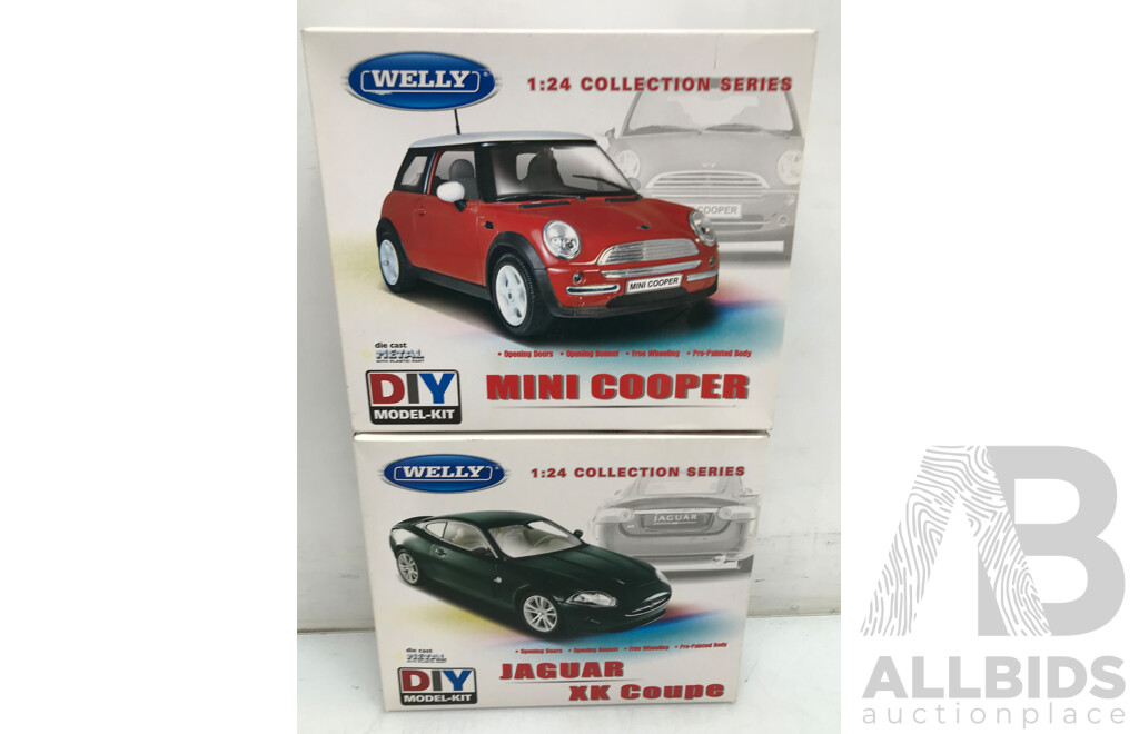 Welly DIY Model Kit Cars (1:24 Scale) - Lot of 2