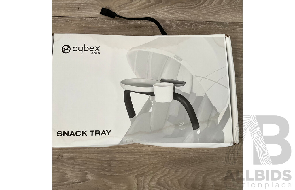 CYBEX Snack Tray & ERGOPOUCH Window Blockout & PRINCE LIONHEART Waip Warmer & OXO Wipe Dispenser - Lot of 4