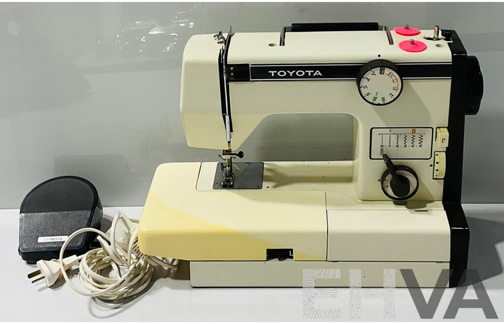 Vintage Toyota Sewing Machine Model -5001 with Electric Cable, Contessa Foot Pedal and Vinyl Cover