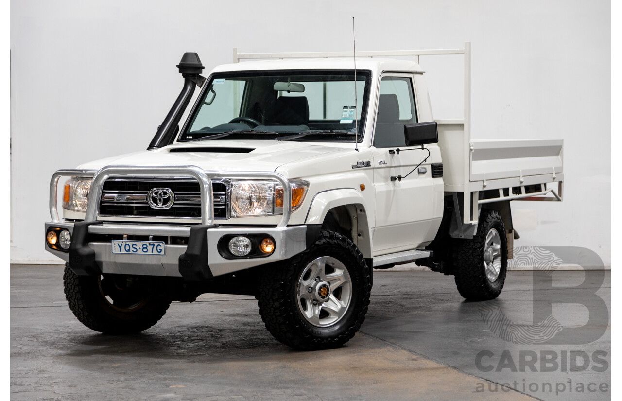 4/2015 Toyota Landcruiser GXL (4x4) VDJ79R 2d C/Chas White Turbo Diesel V8 4.5L