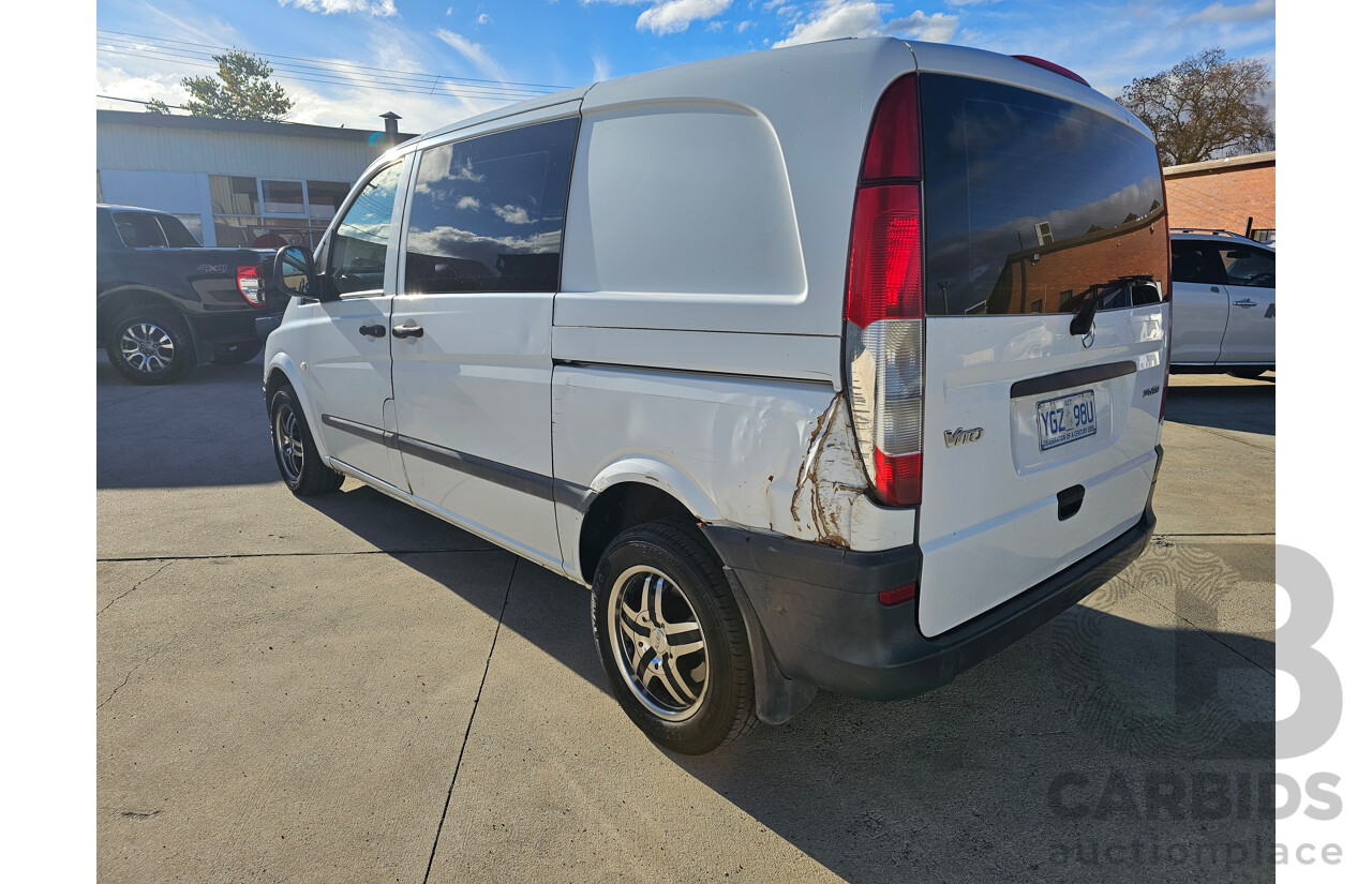 8/2004 Mercedes-Benz Vito 115cdi Compact  4d Van White 2.1L