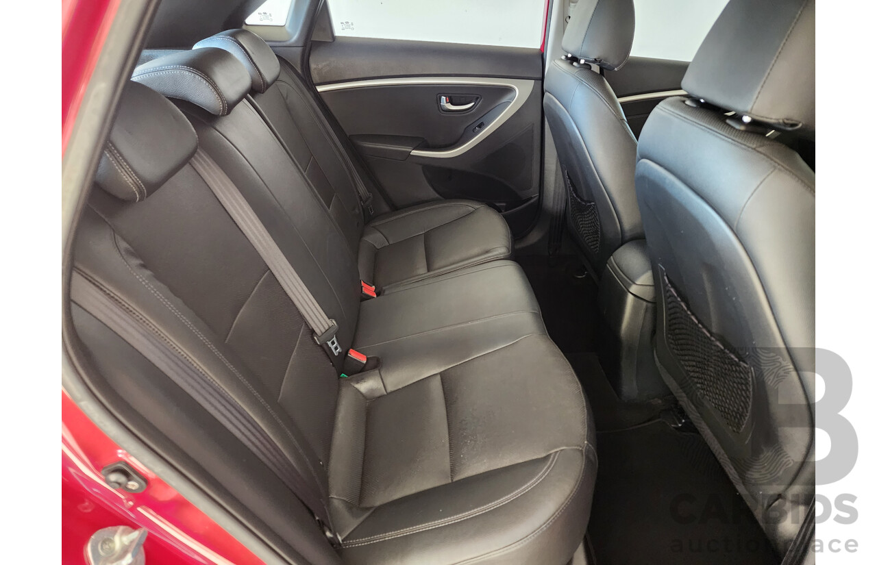 06/2014 Hyundai I30 SE FWD GD MY14 5D Hatchback Red 1.8L