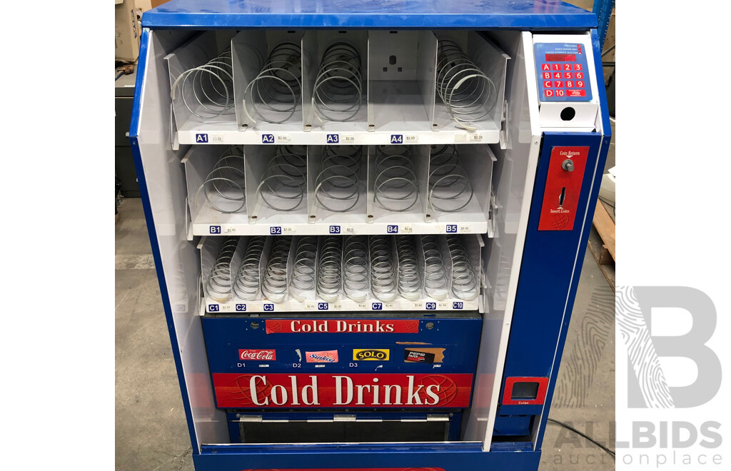 Seaga Coin Operated Snack and Cold Drink Vending Machine