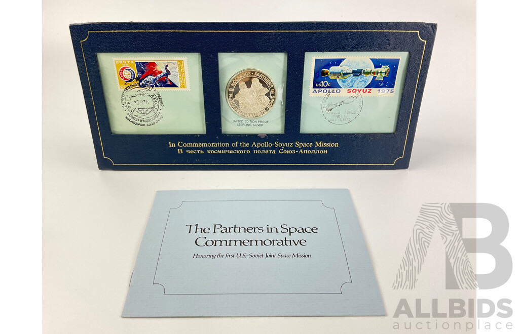 USA-USSR 1975 Partnership in Space, Apollo-Soyuz Commemorative PNC Limited Edition Sterling Silver Coin