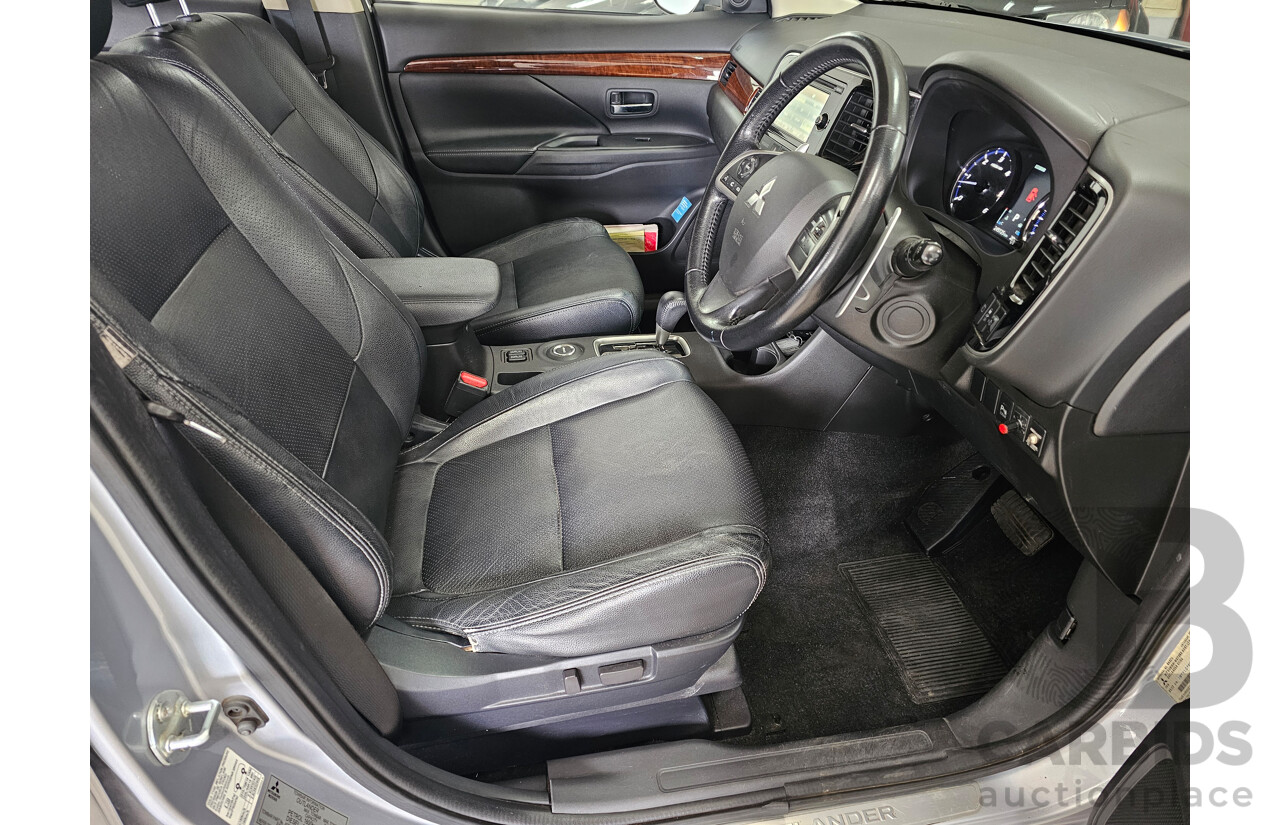 5/2013 Mitsubishi Outlander Aspire (4x4) ZJ 4d Wagon Silver 2.3L