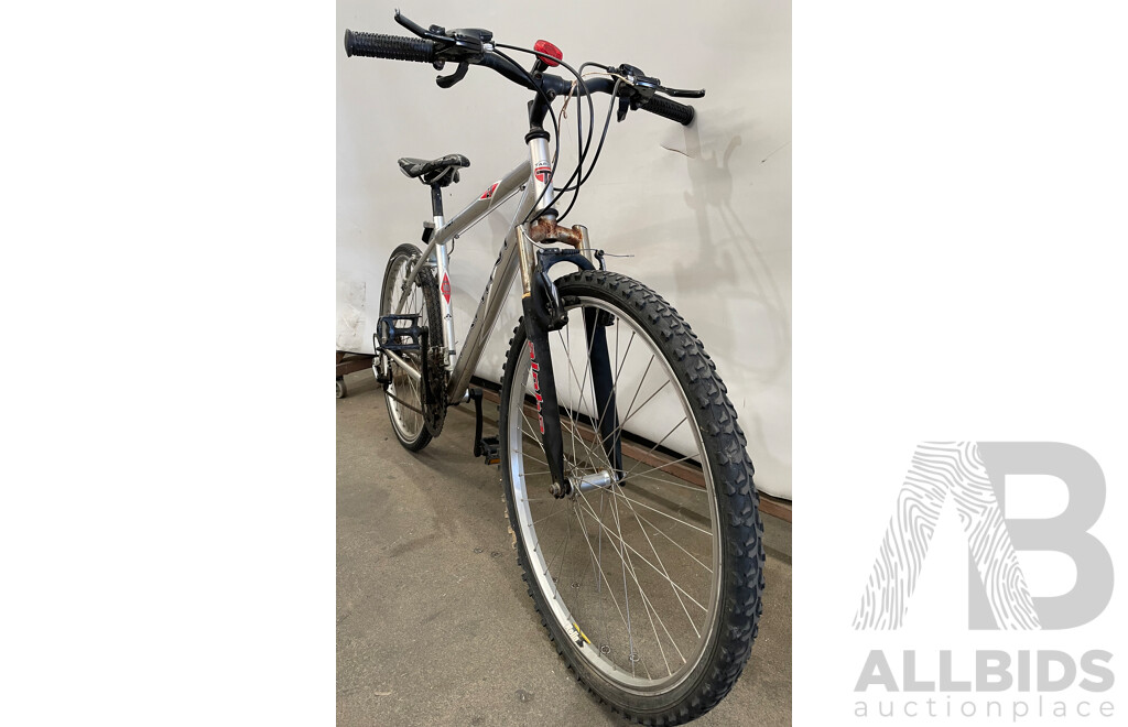 Tarini SLX 21 Speed Mountain Bike