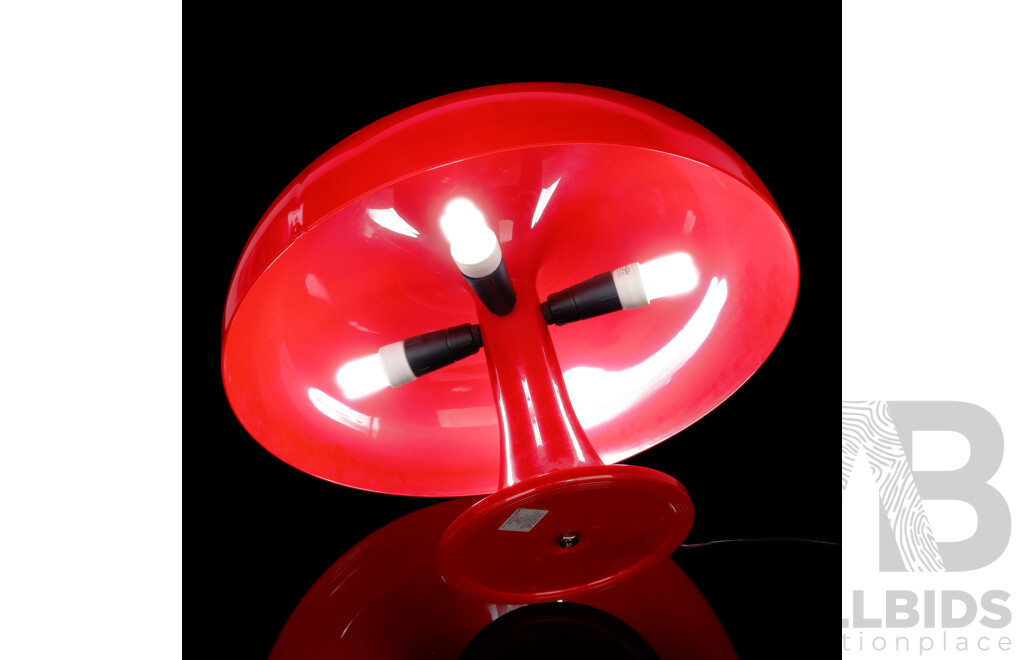 Retro Style Funky Plastic Table Lamp by Rakumba