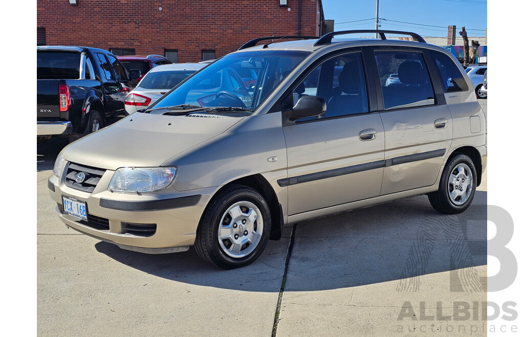 2/2002 Hyundai Elantra Lavita GLS - Lot 1536216 | CARBIDS