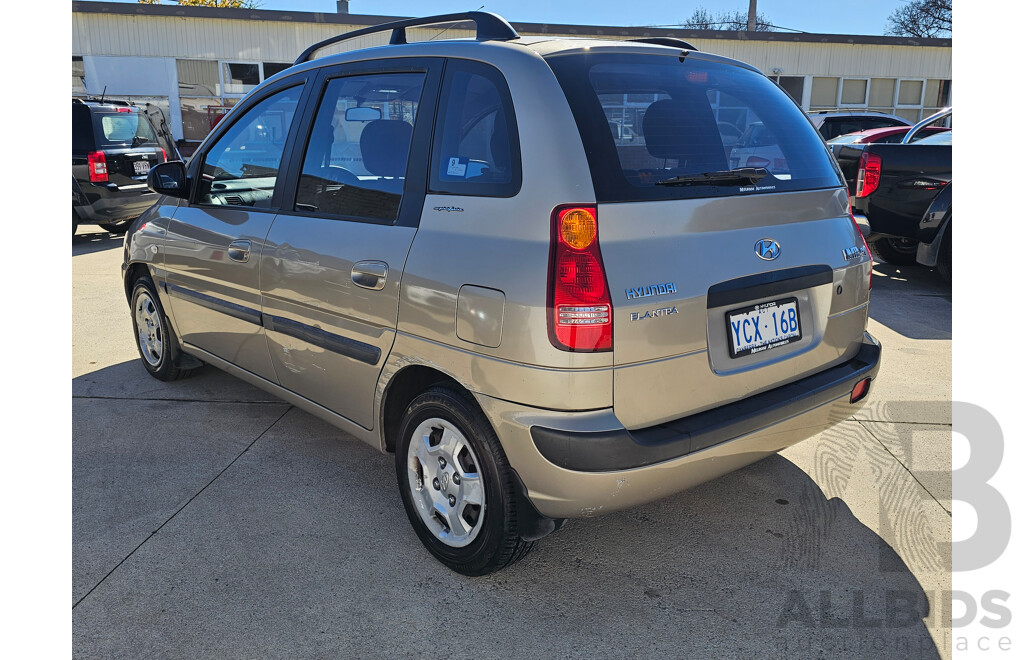 2/2002 Hyundai Elantra Lavita GLS - Lot 1536216 | CARBIDS