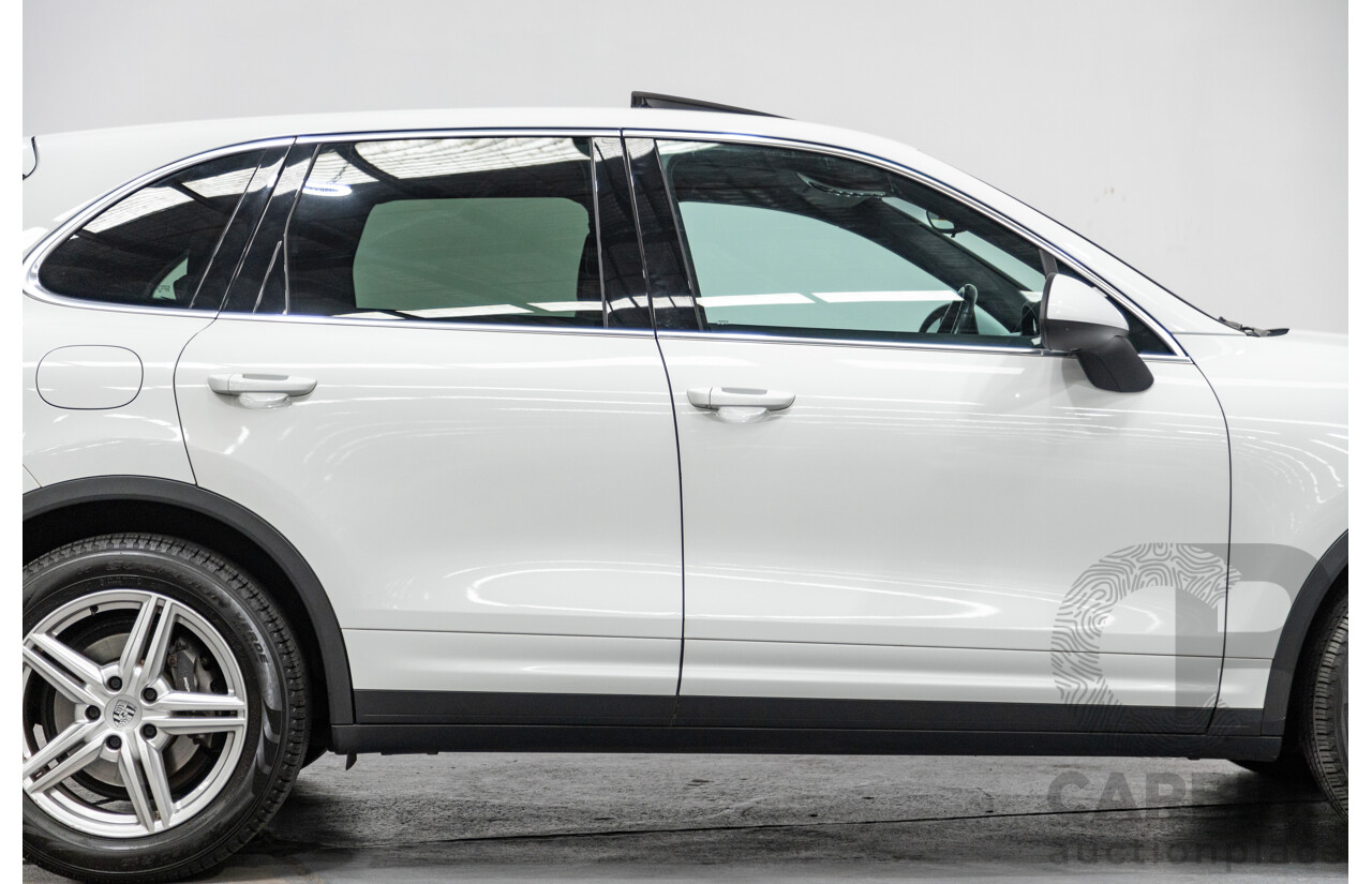 7/2012 Porsche Cayenne Diesel Series 2 (AWD) 92A MY12 4d Wagon White Turbo Diesel V6 3.0L