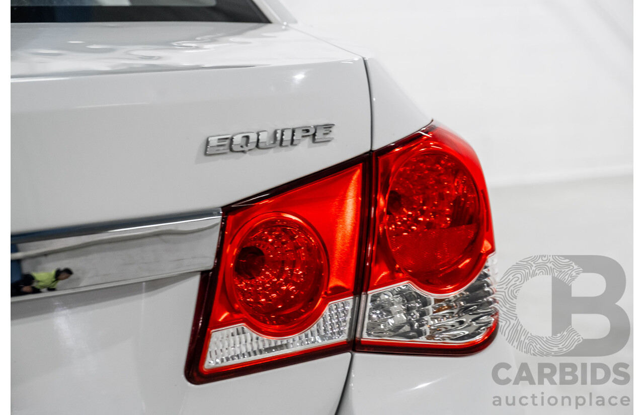 9/2015 Holden Cruze Equipe JH MY15 4d Sedan White 1.8L