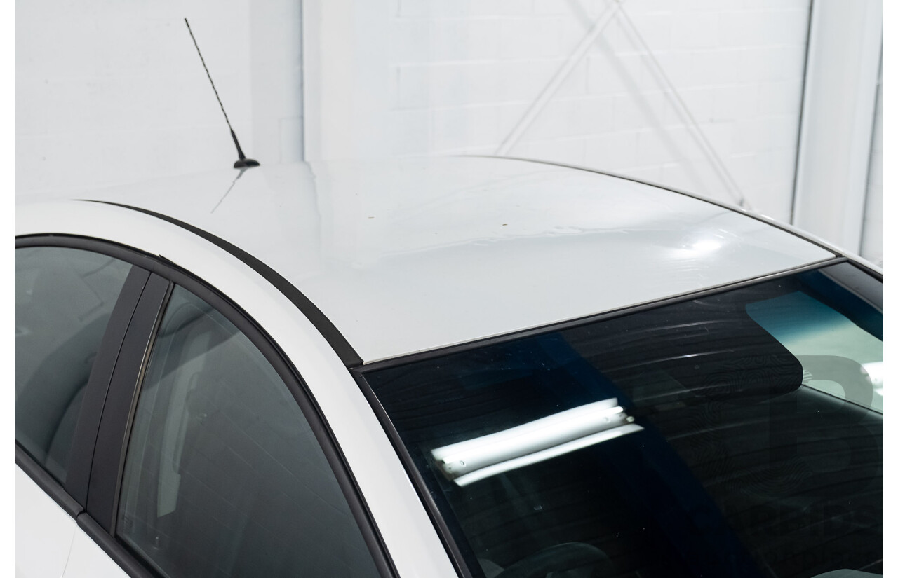 9/2015 Holden Cruze Equipe JH MY15 4d Sedan White 1.8L