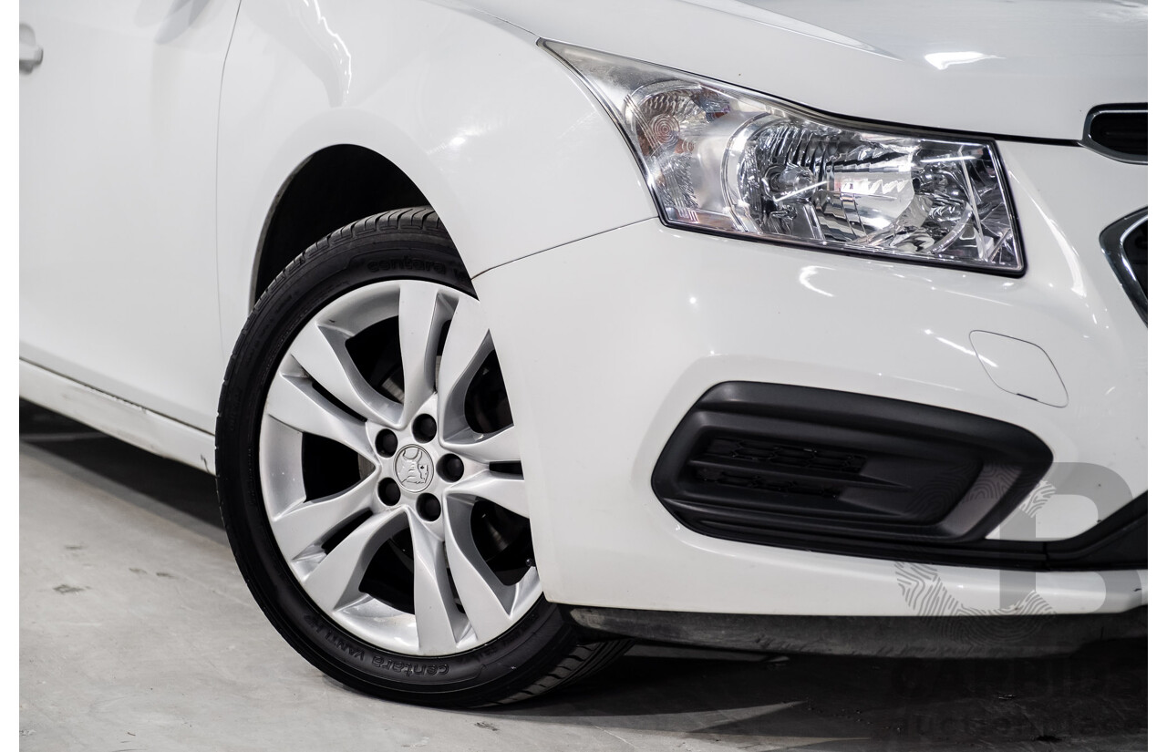 9/2015 Holden Cruze Equipe JH MY15 4d Sedan White 1.8L