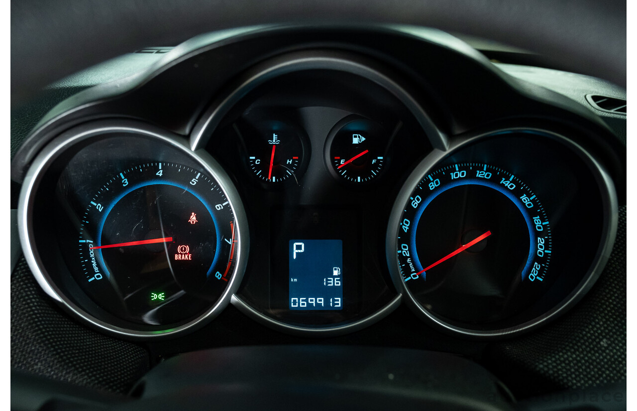 9/2015 Holden Cruze Equipe JH MY15 4d Sedan White 1.8L