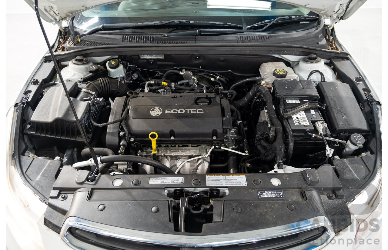 9/2015 Holden Cruze Equipe JH MY15 4d Sedan White 1.8L