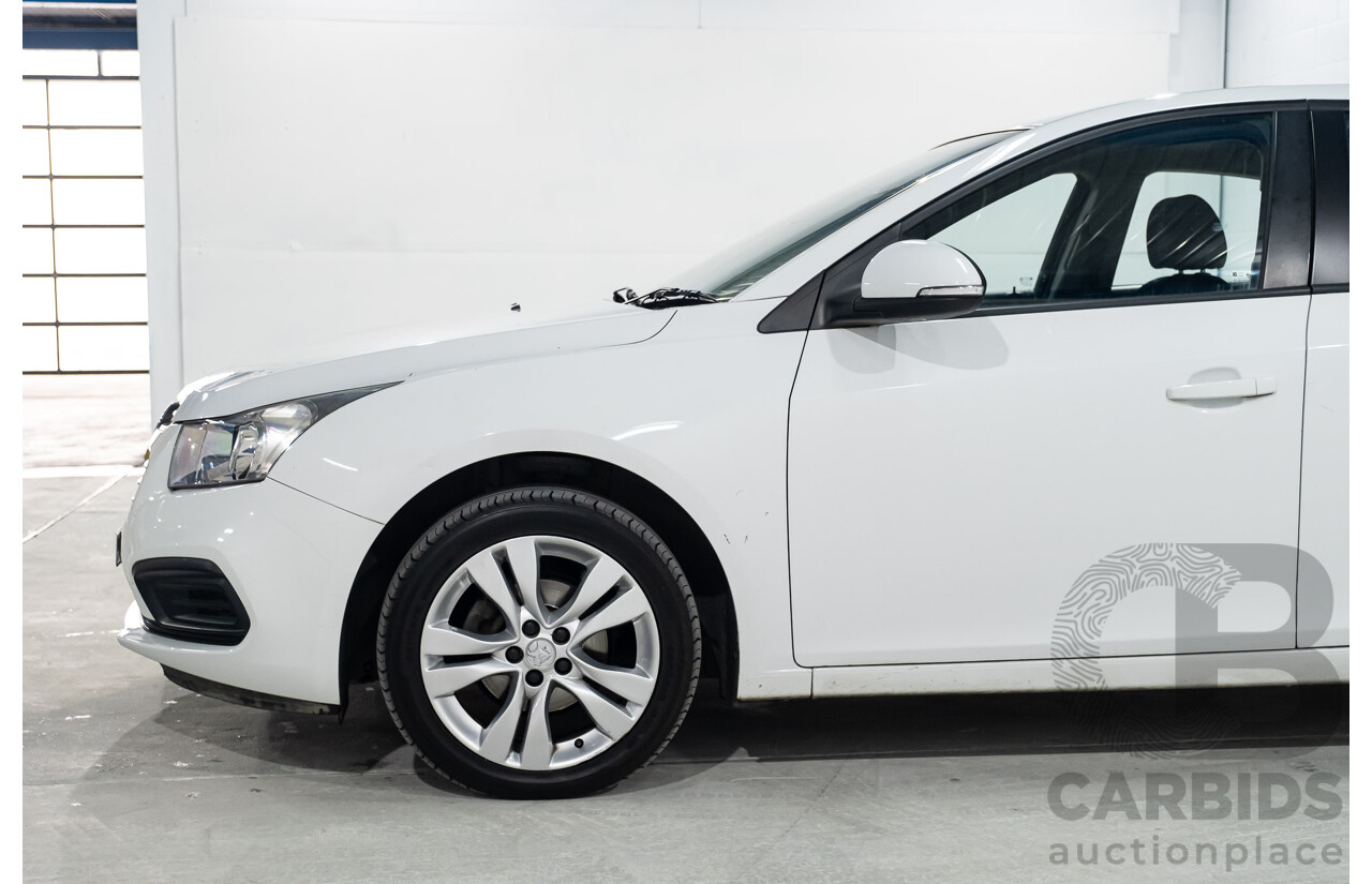 9/2015 Holden Cruze Equipe JH MY15 4d Sedan White 1.8L