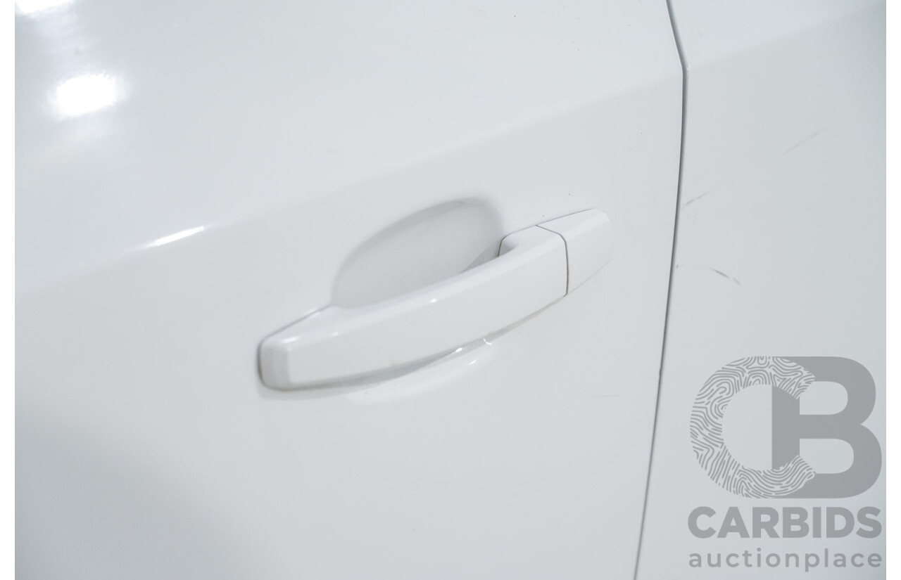 9/2015 Holden Cruze Equipe JH MY15 4d Sedan White 1.8L