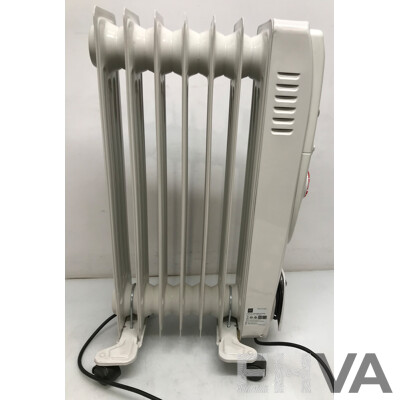 Lumina (CYB40-7T) Oil Heater and Easy Home 7 Fin Oil Column Heater - Lot of 2