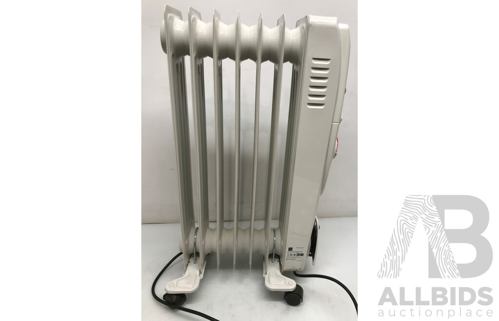 Lumina (CYB40-7T) Oil Heater and Easy Home 7 Fin Oil Column Heater - Lot of 2