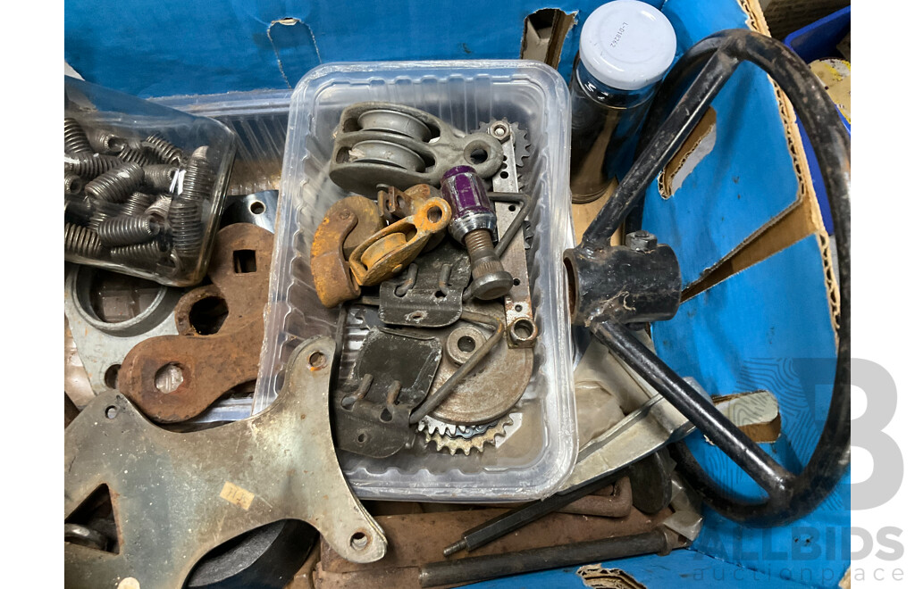 Bulk Lot of Vintage Tools and Fittings Including Swivel Hand Saw, Allan Keys, Drill Bits, Shackles, Stanley Chalk-O-Matic Pulleys, Sprockets, Rivets and More