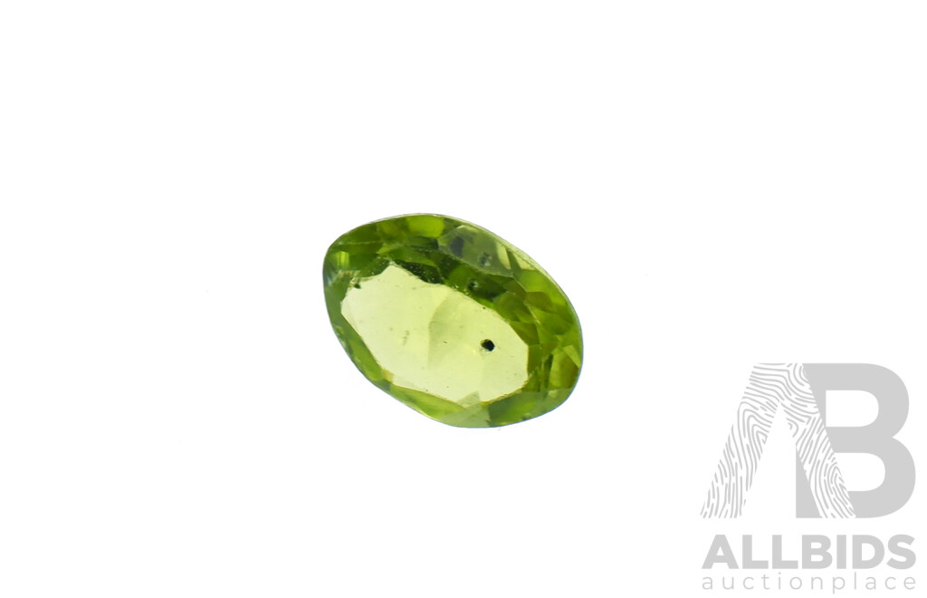 Natural Peridot Oval Cut Unset Gemstone, 0.75ct