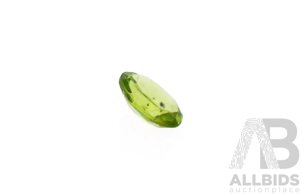 Natural Peridot Oval Cut Unset Gemstone, 0.75ct