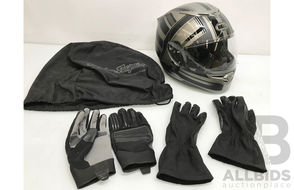 Bell RS-2 Tactical Motorcycle Helmet with 2 Pairs of Motorcycle Gloves