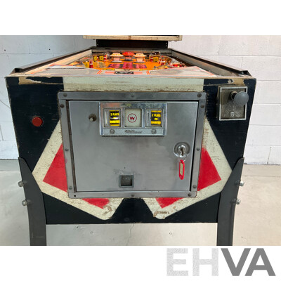 Lucky Ace Pinball Machine by Williams