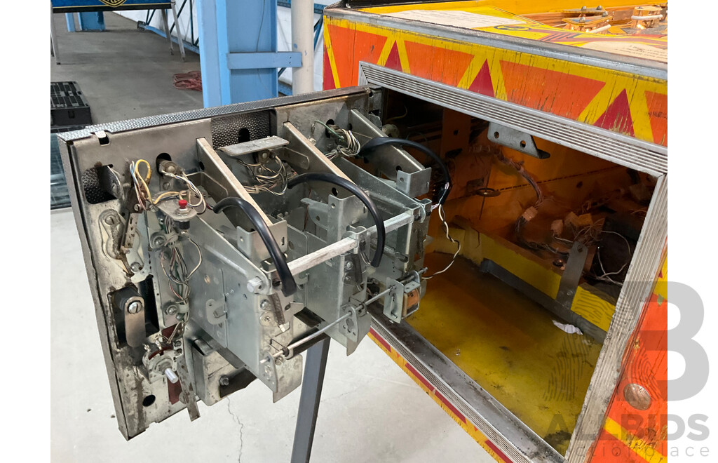 JACKS to OPEN 1984 (Gottlieb) Pinball Machine